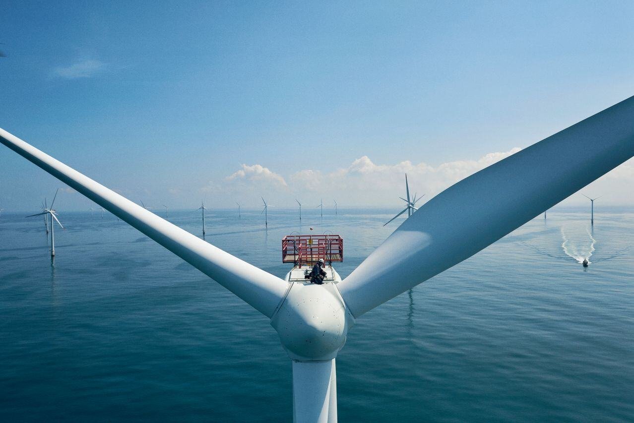 vattenfall-horns-rev-wind-farm-jpg